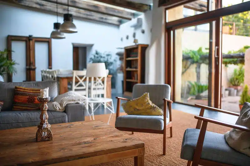 Comment aménager son intérieur avec des meubles de qualité achetés sur internet