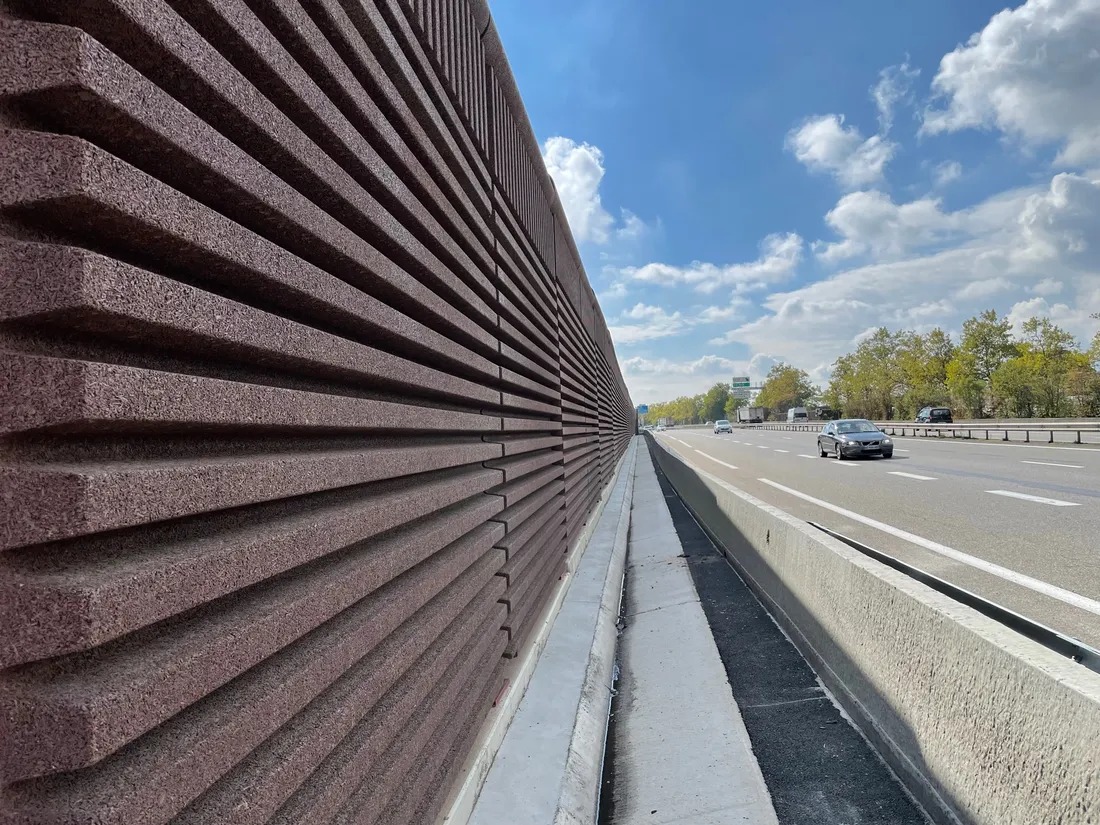 Mur anti-bruit : guide de conception pour votre espace extérieur