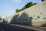 Réduction du bruit urbain : l'importance des murs anti-bruit