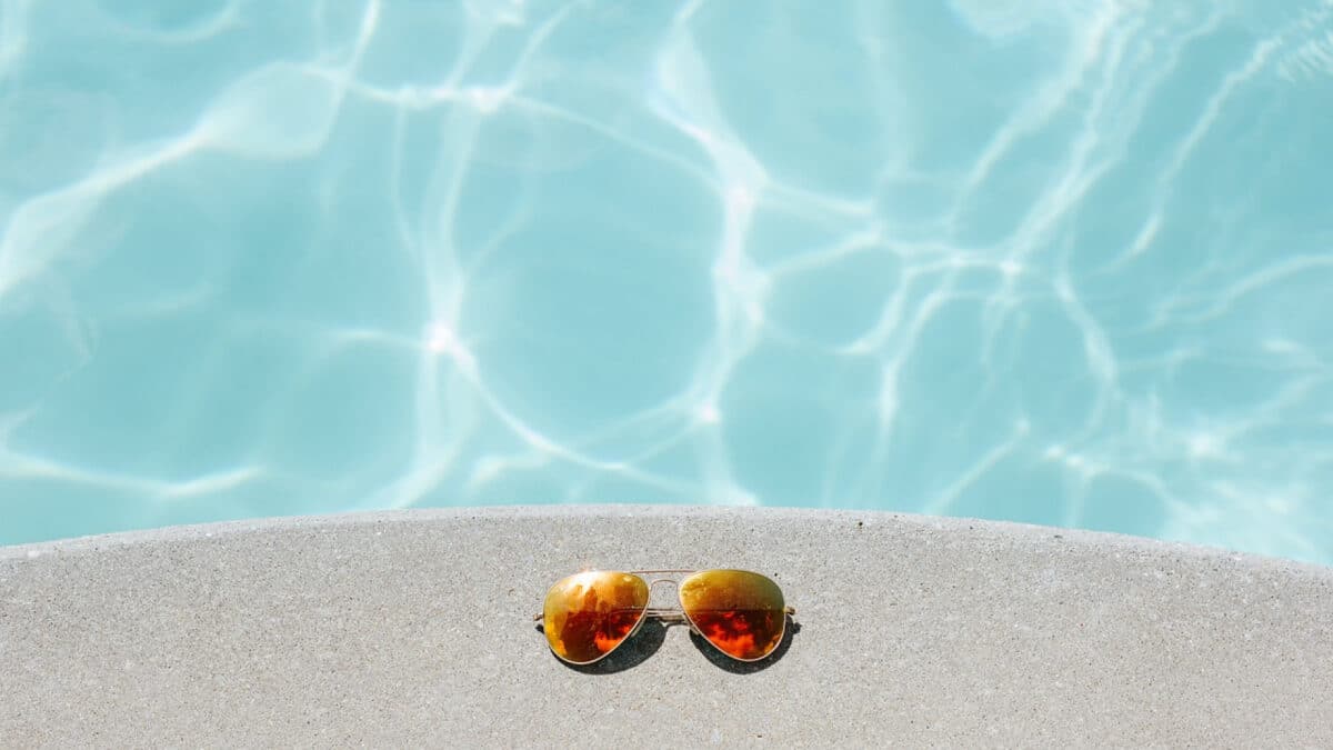 Piscine en béton projeté : des atouts indéniables