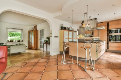 Pourquoi les sols anciens séduisent encore aujourd’hui ?